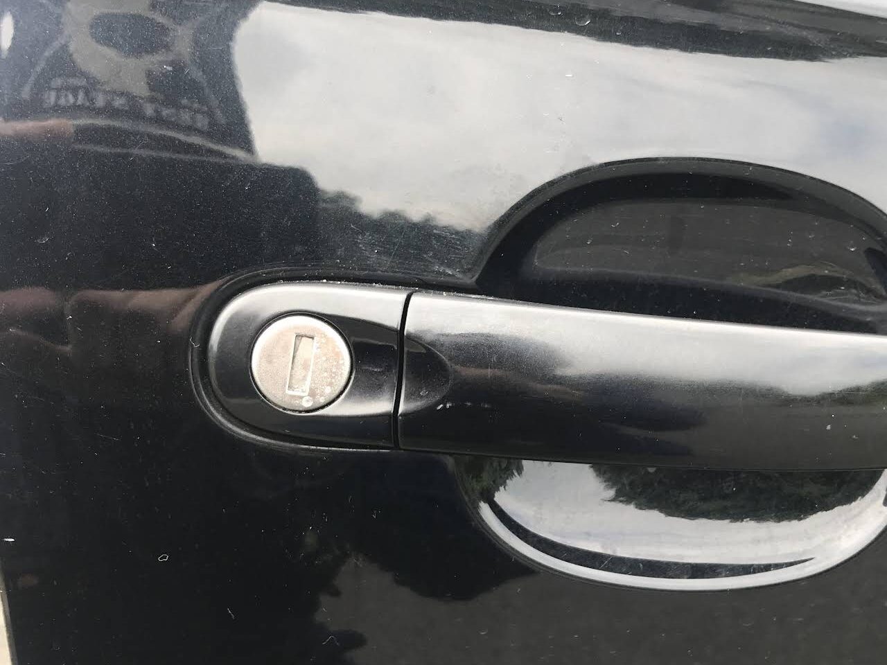 外国車の鍵開け、開錠依頼と料金について